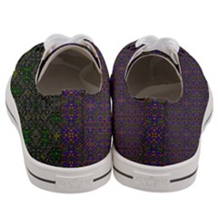 Men s Low Top Canvas Sneakers 