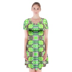 Nowwhat (2) Short Sleeve V
