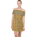 Grey Manor Serious (2) Off Shoulder Chiffon Dress