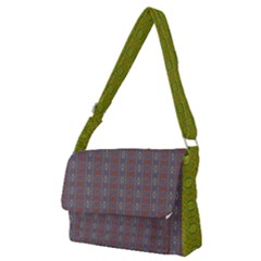 Full Print Messenger Bag (M) 