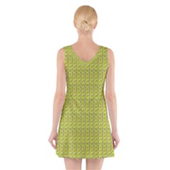 V-Neck Sleeveless Dress 