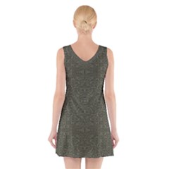 V-Neck Sleeveless Dress 