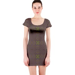 Short Sleeve Bodycon Dress Front Short Sleeve Bodycon Dress Front
