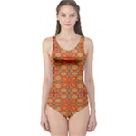 Curviness (2) One Piece Swimsuit