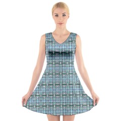 V-Neck Sleeveless Dress 