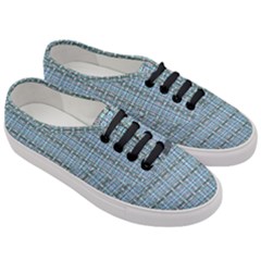 Women s Classic Low Top Sneakers 
