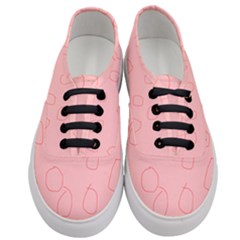 Women s Classic Low Top Sneakers 