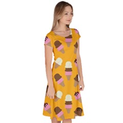 Classic Short Sleeve Dress 