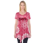 Pink floral swirl background Short Sleeve Tunic 