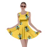 Bee pattern background Skater Dress
