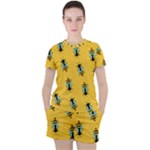 Bee pattern background Women s Tee and Shorts Set