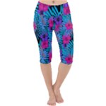 Blue leaves and flowers pattern Lightweight Velour Cropped Yoga Leggings