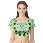 Floral pattern paisley style  Short Sleeve Crop Top