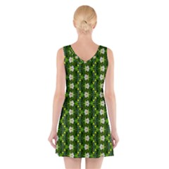 V-Neck Sleeveless Dress 