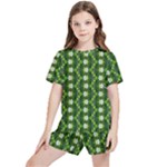 Wowpatterns-export-pattern Kids  Tee And Sports Shorts Set