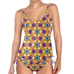 Wavey shapes pattern                                                             Tankini Set