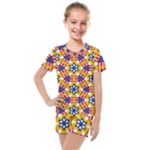 Wavey shapes pattern                                                              Kids  Mesh Tee and Shorts Set