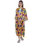 Wavey shapes pattern                                                         Maxi Satin Kimono