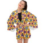 Wavey shapes pattern                                                           Long Sleeve Kimono