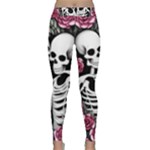 black and white rose sugar skull Classic Yoga Leggings