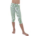 Green Abstract Fractal Background Texture Kids  Lightweight Velour Capri Leggings 