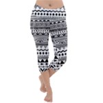 Boho-style-pattern Lightweight Velour Capri Yoga Leggings