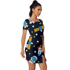 Fitted Knot Split End Bodycon Dress 