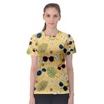 Seamless Pattern Of Sunglasses Tropical Leaves And Flowers Women s Sport Mesh T-Shirt