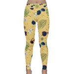 Seamless Pattern Of Sunglasses Tropical Leaves And Flowers Classic Yoga Leggings