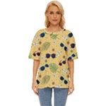 Seamless Pattern Of Sunglasses Tropical Leaves And Flowers Oversized Basic T-Shirt