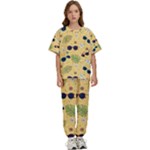 Seamless Pattern Of Sunglasses Tropical Leaves And Flowers Kids  T-Shirt and Pants Sports Set