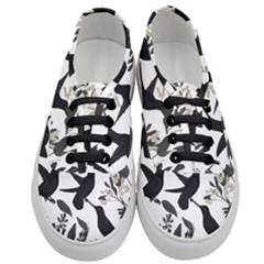 Women s Classic Low Top Sneakers 
