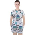 Little Cow Christmas  Women s T-Shirt and Shorts Set