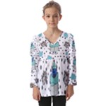 Little Cow Christmas  Kids  V Neck Casual Top