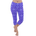 Decor Pattern Blue Curved Line Lightweight Velour Capri Yoga Leggings