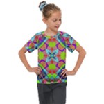 Farbenpracht Kaleidoscope Pattern Kids  Mesh Piece T-Shirt