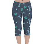 Bons Foot Prints Pattern Background Velvet Capri Leggings 