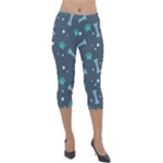 Bons Foot Prints Pattern Background Lightweight Velour Capri Leggings 