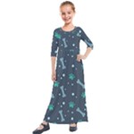 Bons Foot Prints Pattern Background Kids  Quarter Sleeve Maxi Dress