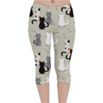 Cute Cat Seamless Pattern Velvet Capri Leggings 