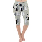Cute Cat Seamless Pattern Lightweight Velour Cropped Yoga Leggings
