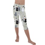 Cute Cat Seamless Pattern Kids  Lightweight Velour Capri Leggings 