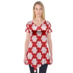 Christmas Snowflakes Background Pattern Short Sleeve Tunic 