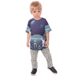 Alien Astronaut Scene Kids  Raglan T-Shirt