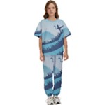 Swan Flying Bird Wings Waves Grass Kids  T-Shirt and Pants Sports Set