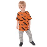 Halloween Card With Bats Flying Pattern Kids  Raglan T-Shirt