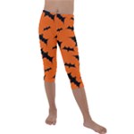 Halloween Card With Bats Flying Pattern Kids  Lightweight Velour Capri Leggings 