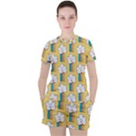 Smile Cloud Rainbow Pattern Yellow Women s T-Shirt and Shorts Set