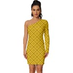 Yellow Floral Pattern Vintage Pattern, Yellow Background Long Sleeve One Shoulder Mini Dress