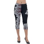 Jungle Road Hawaii Asphalt Mountains Green Lightweight Velour Capri Leggings 